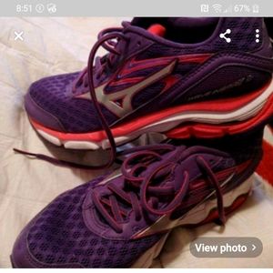 Brand New Mizuno Running Shoes